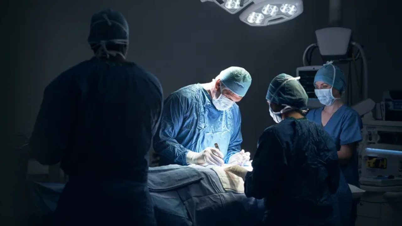 El pequeño Tommaso recibió un órgano «quemado» al utilizarse por error hielo seco. No es seguro que pueda realizarse una nueva intervención.