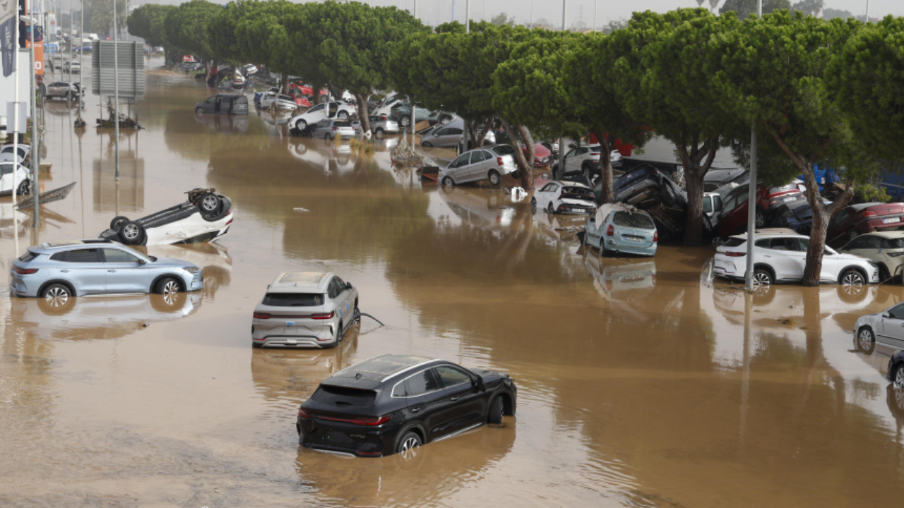 Las aseguradoras han atendido 721.000 percances. Las entidades asumieron 139.000 expedientes de lluvia y granizo por la dana de Valencia.