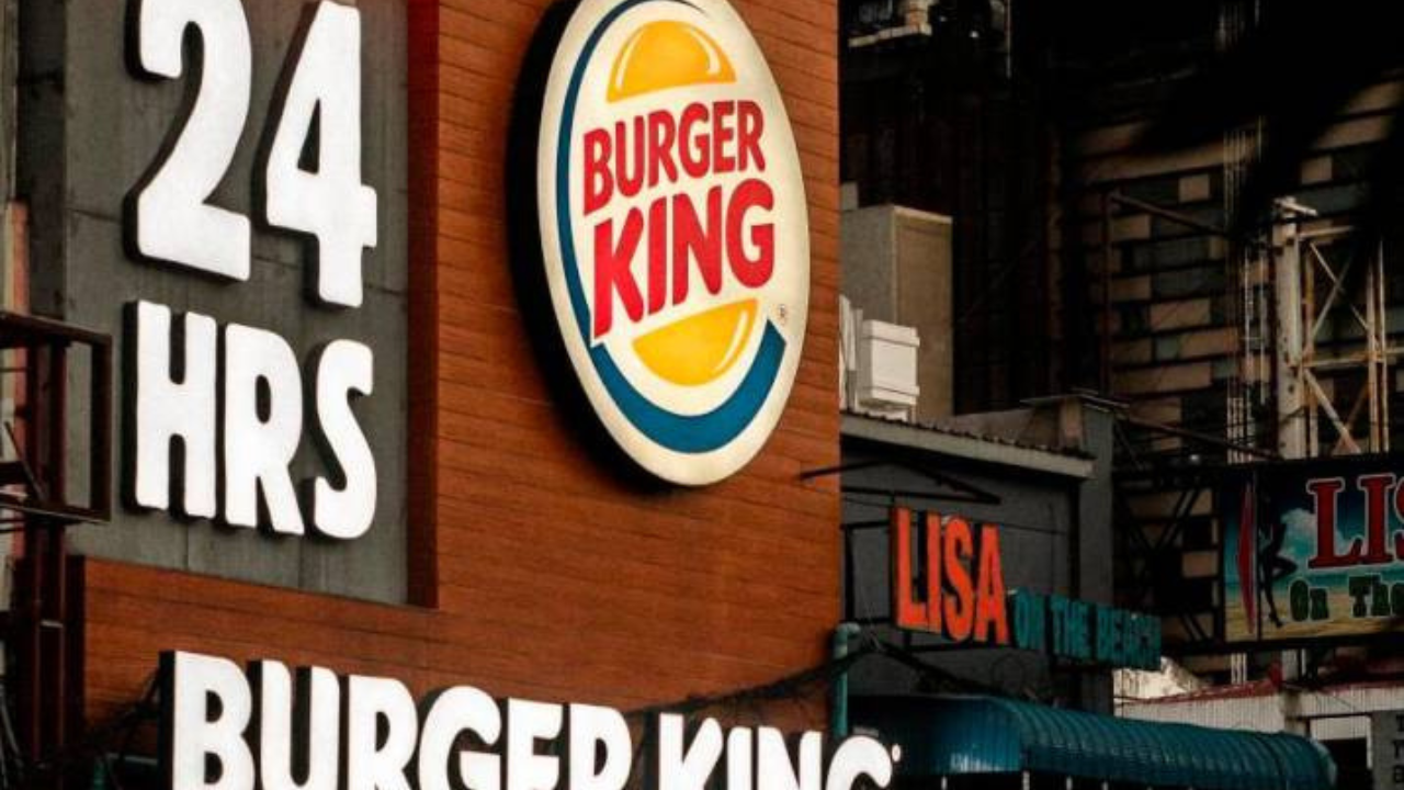 La demanda fue ganada por dos abogados de lesiones personales, que argumentaron que el Burger King en la Florida debería haber sabido acerca de las condiciones que llevaron a la caída del hombre.