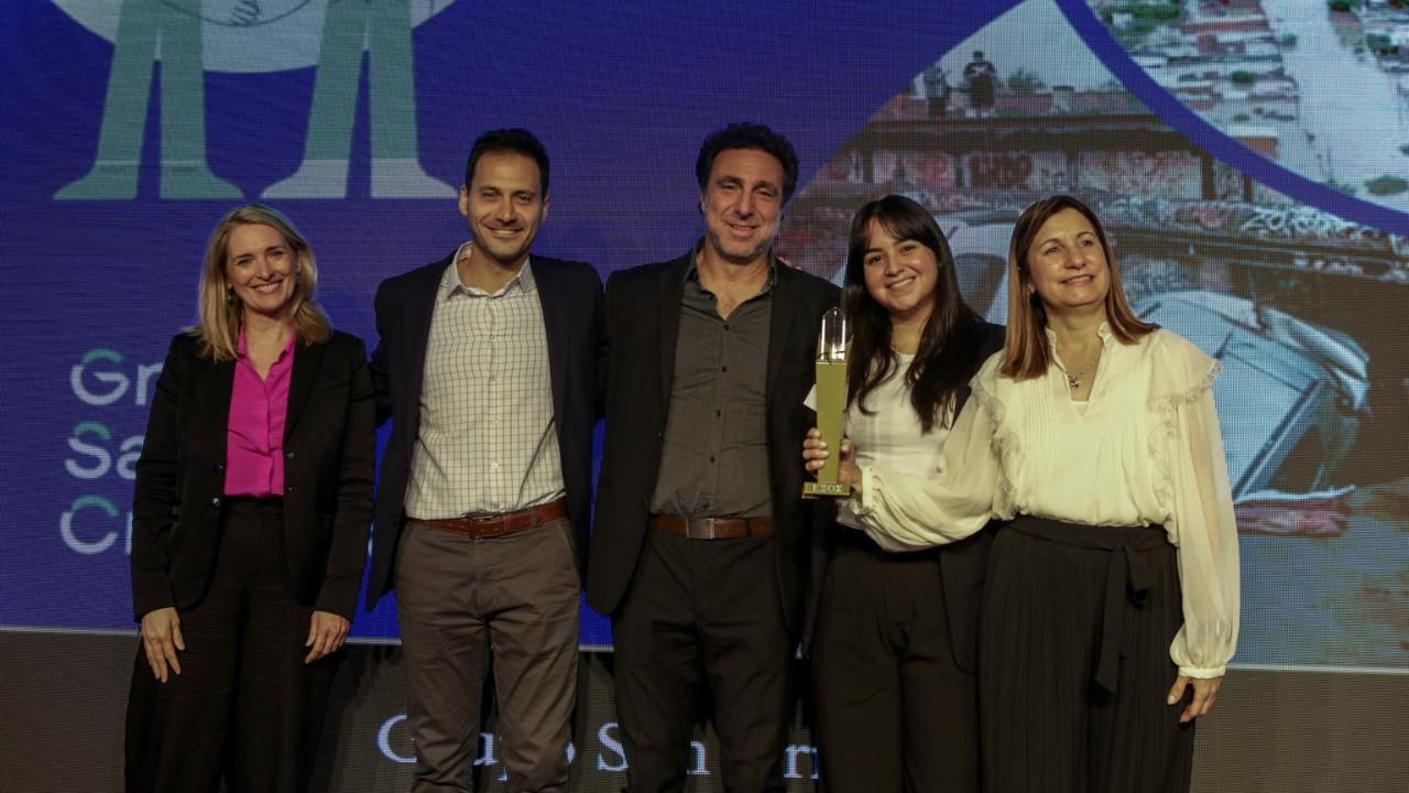 El reconocimiento destaca el operativo integral que la compañía puso en marcha durante la emergencia, combinando rapidez, contención y estrategia de gestión de crisis.