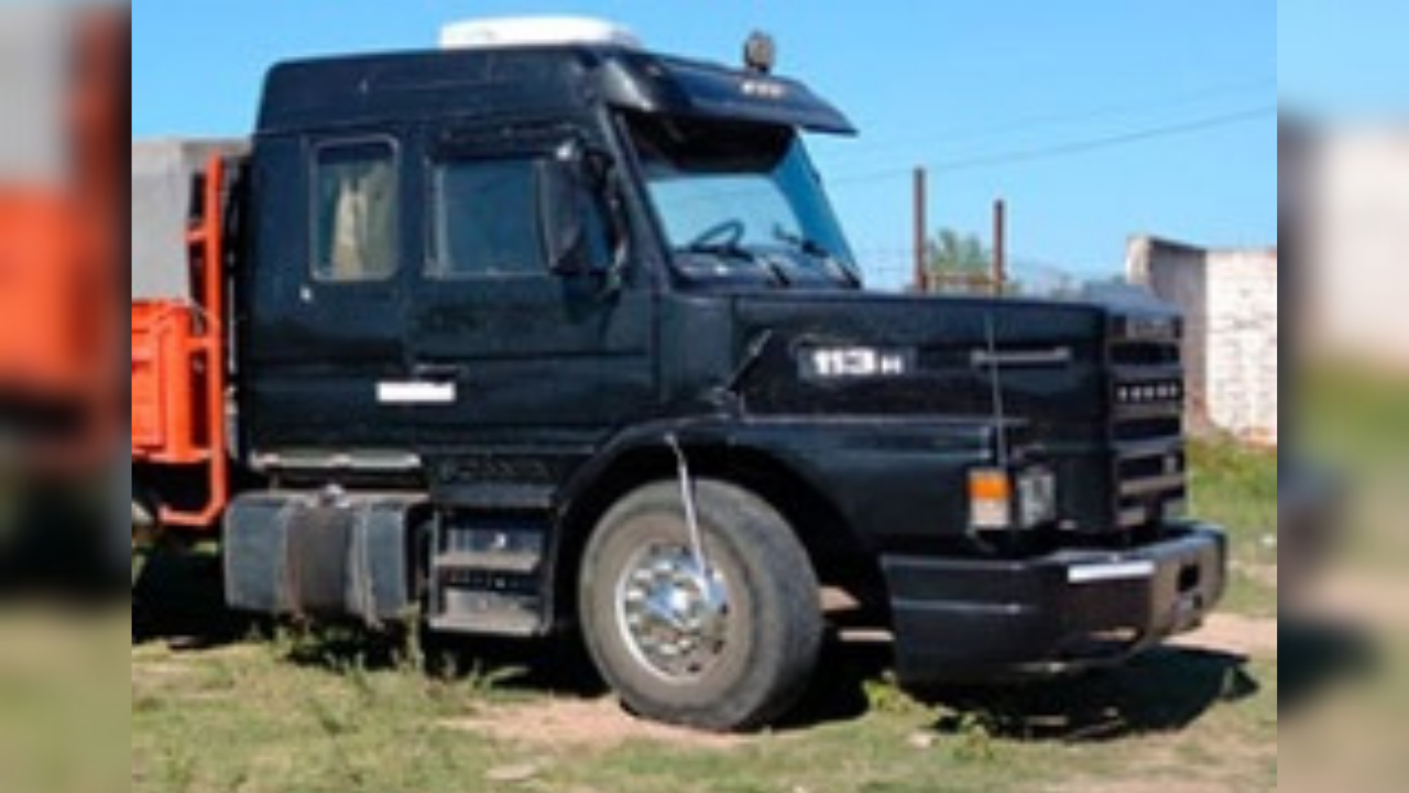 El camionero ebrio fue detectado por el personal policial, cuando hacía maniobras indebidas en Ruta 11, con dirección a Gualeguay.