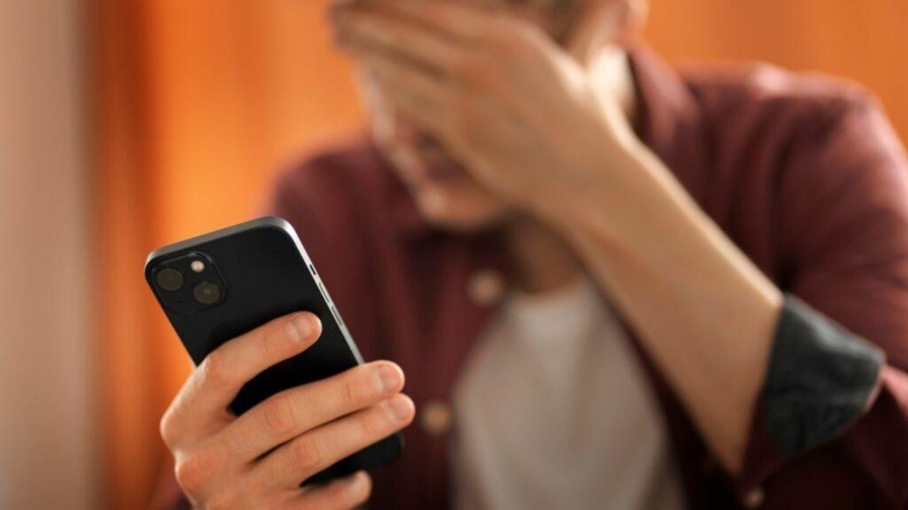 Un hombre fue víctima de una estafa virtual luego de intentar gestionar la póliza de su vehículo a través de un correo electrónico y posteriormente ser contactado por WhatsApp por una persona que se presentó como asesor de una compañía de seguros.