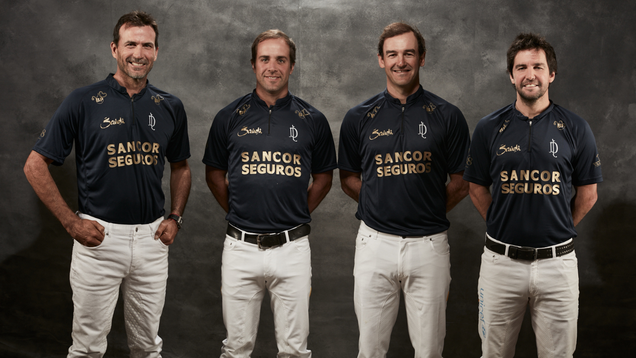 La Dolfina Polo Club presentó sus dos equipos de polo masculino para la Triple Corona y su equipo de polo femenino para el Abierto Argentino de Palermo...