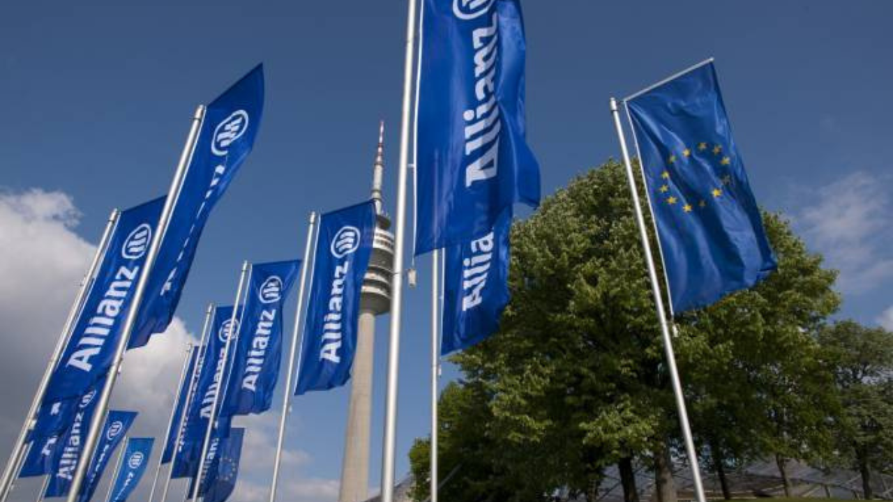 El Grupo Allianz ha cerrado 2022 con un volumen total de ingresos de 152.700 millones de euros, lo que indica un crecimiento del 2,8% respecto al año anterior. El beneficio del grupo asciende a los 6.700 millones, un 1,9% mejor que hace 12 meses.