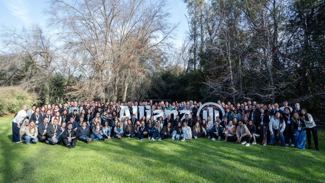 El encuentro anual, combinó estrategia de negocio, innovación y una jornada de voluntariado corporativo a beneficio de la Asociación Civil Una Mano que Ayuda.