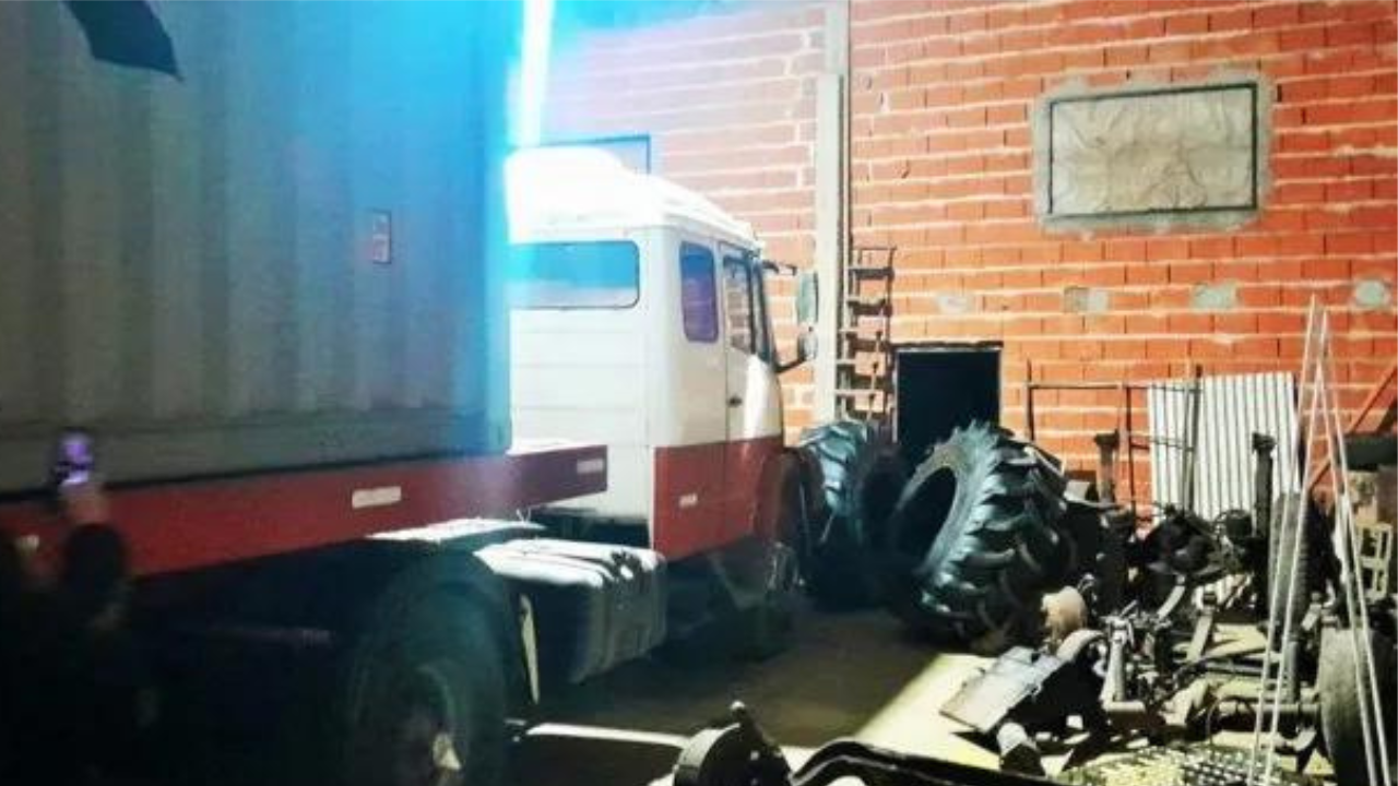 Detienen en Gualeguaychú a pirata del asfalto que robó camión con neumáticos valuados en U$A 40.000. El dueño del galpón donde hallaron el vehículo está prófugo.