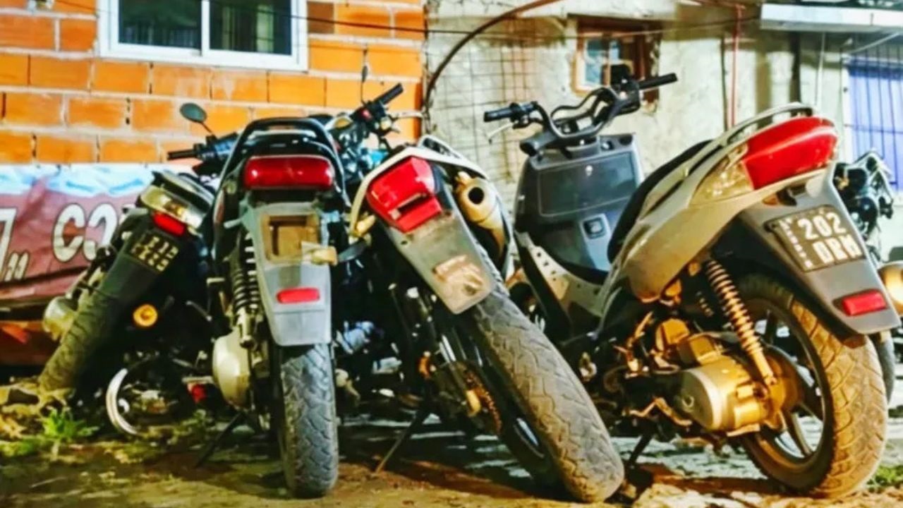 Operaba en la zona de Champagnat. Los registros de las cámaras del COM permitieron dar con la vivienda donde ocultaban los rodados sustraídos, ubicada en La Pilarica.