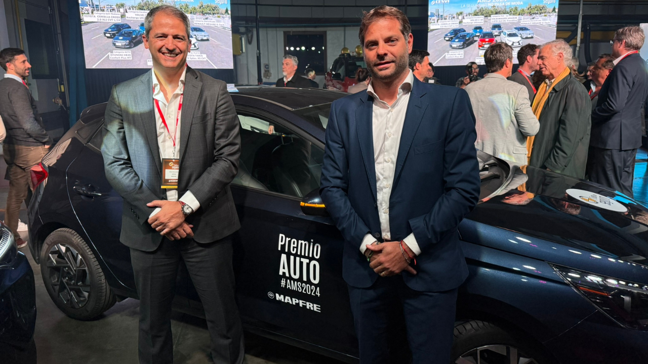 La compañía aseguradora nuevamente apoyó esta iniciativa de CESVI y la revista CRASH TEST, en la que fueron premiados los autos más seguros.