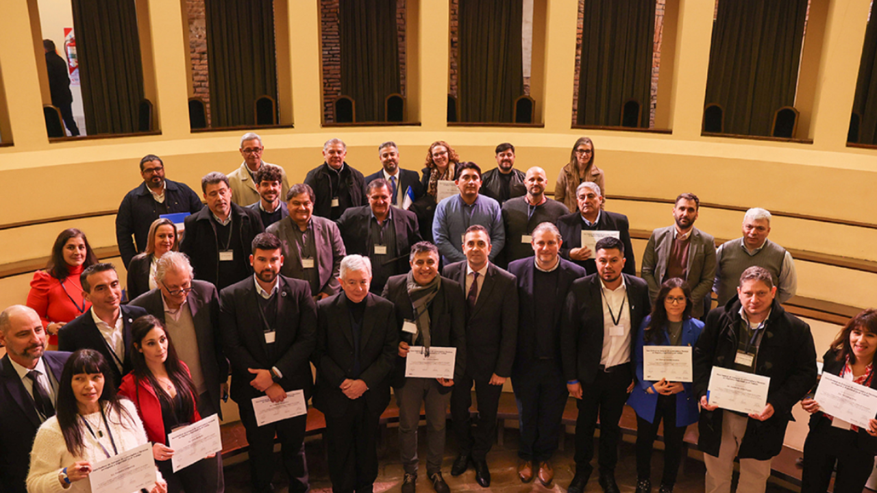 Los colegios profesionales que reúnen a licenciados y técnicos de todo el país participaron de un encuentro donde se produjeron debates e intercambio de experiencias.