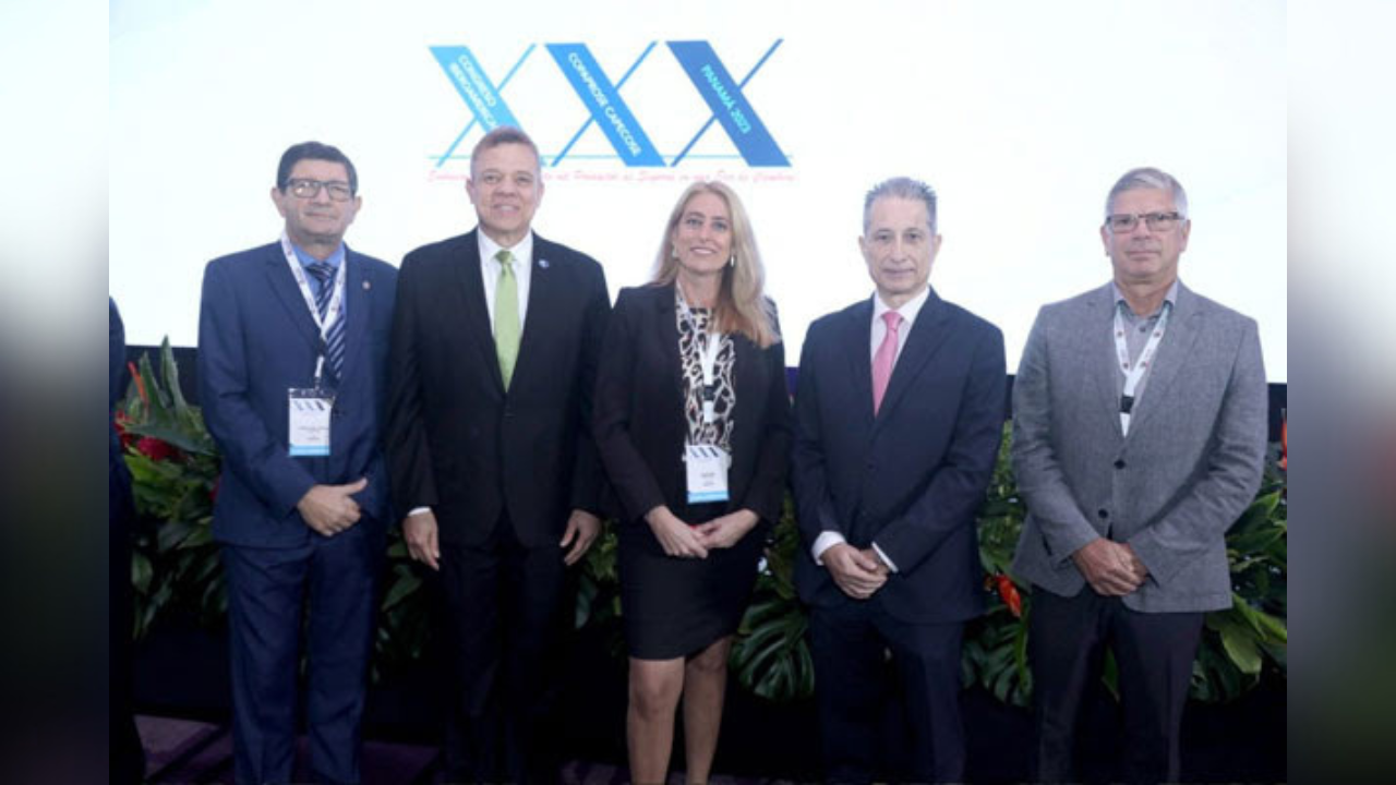 Agustina Decarre y Alberto Carlos Vásquez Reyes acordaron que ambas instituciones llevarán adelante una serie de intercambios de información y asistencia técnica...